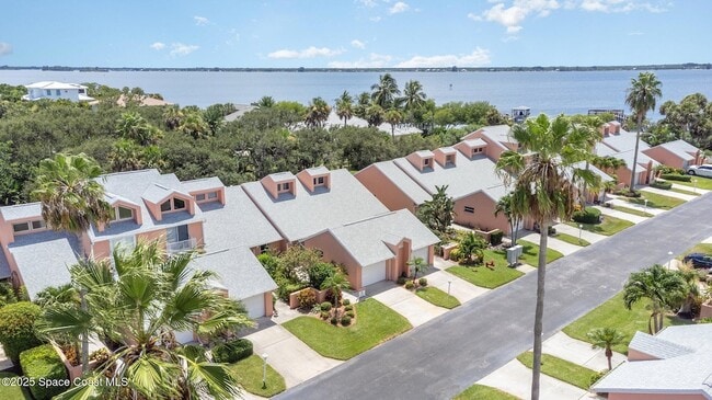 Building Photo - 165 Casseekee Trail