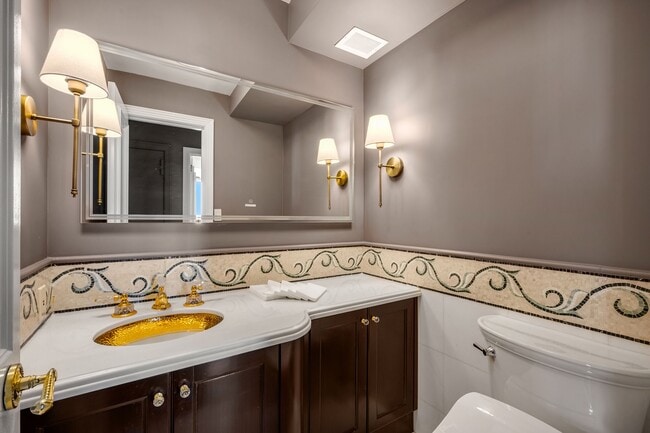 Building Photo - 860 United Nations Plaza