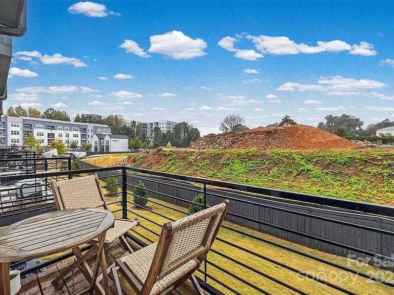 Building Photo - 4127 Bryant Terraces Dr