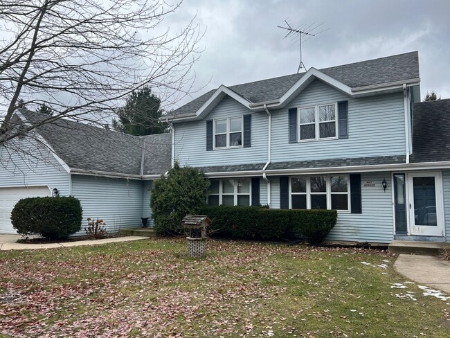 Building Photo - N62W38029 Florence Ct