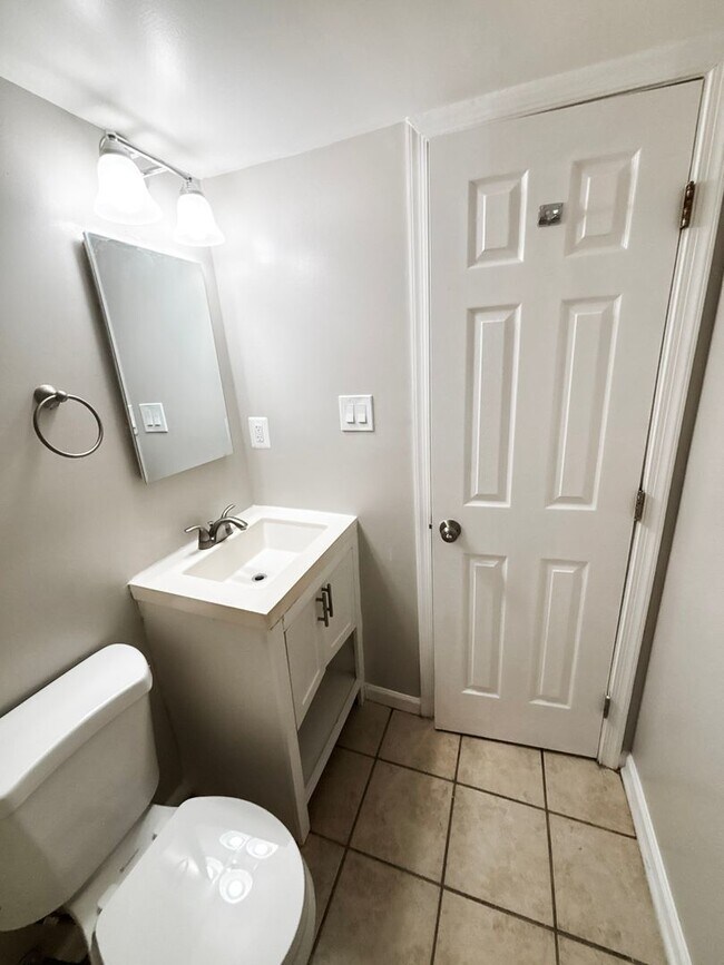 Building Photo - Spacious and Convenient 2-Bedroom Condo in...