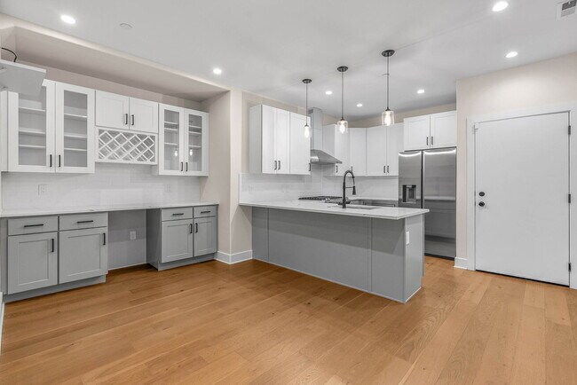 Building Photo - 1224 N 26th St