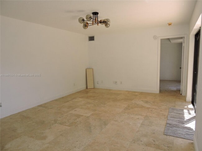 Building Photo - 1316 SW 118th Terrace