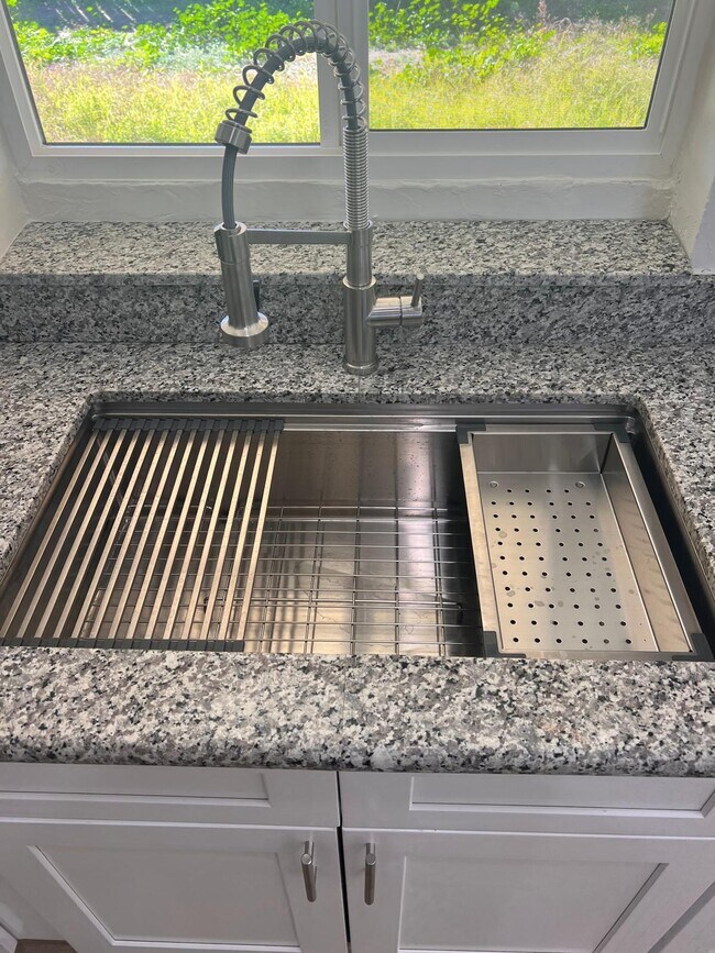 Building Photo - 6334 E Calle Luna