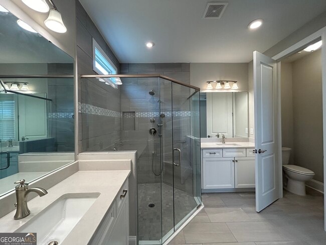 Building Photo - 411 Silverbell Ct