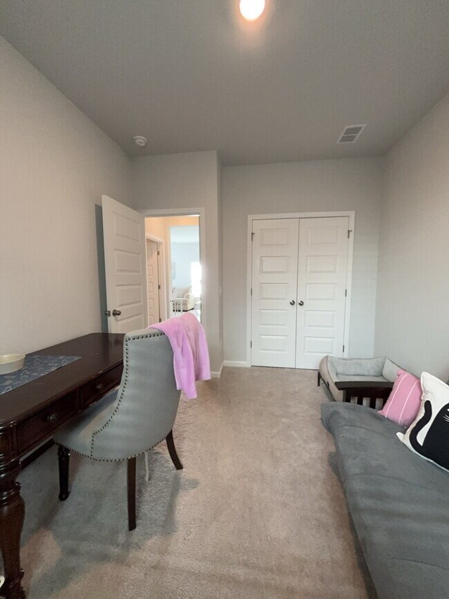 Building Photo - 135 Wood Sage Run