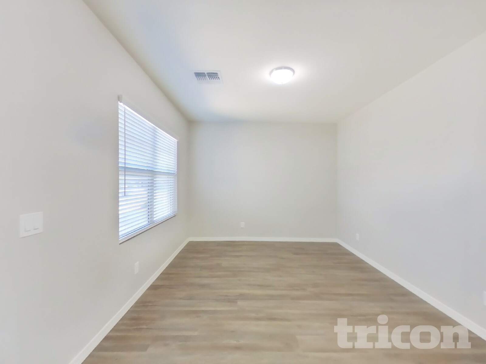 Building Photo - 4521 W Saddlebush Way