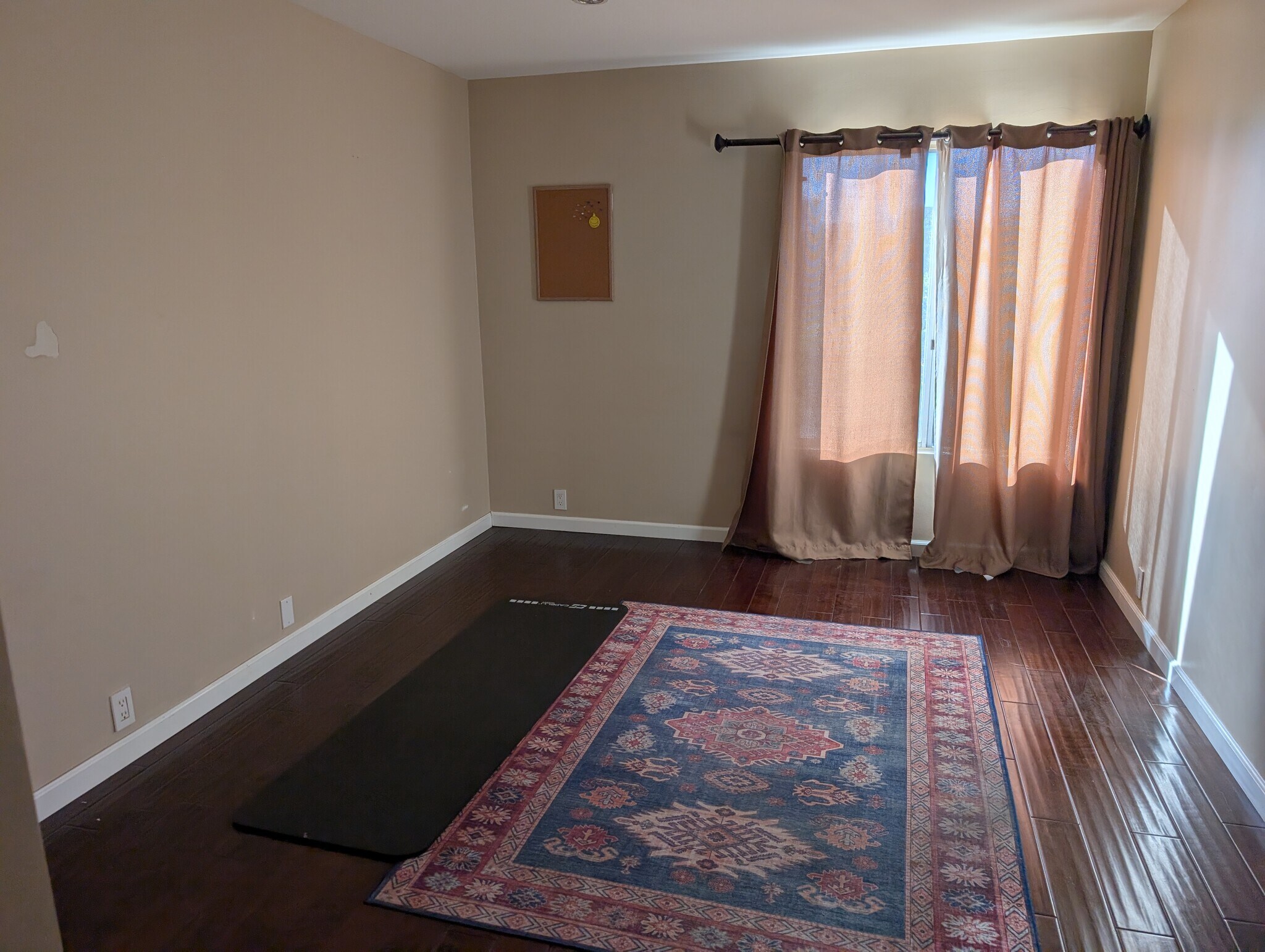 Building Photo - 1855 Diamond St