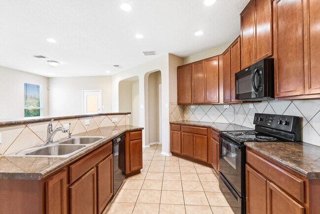 Building Photo - 5114 Mustang Cove