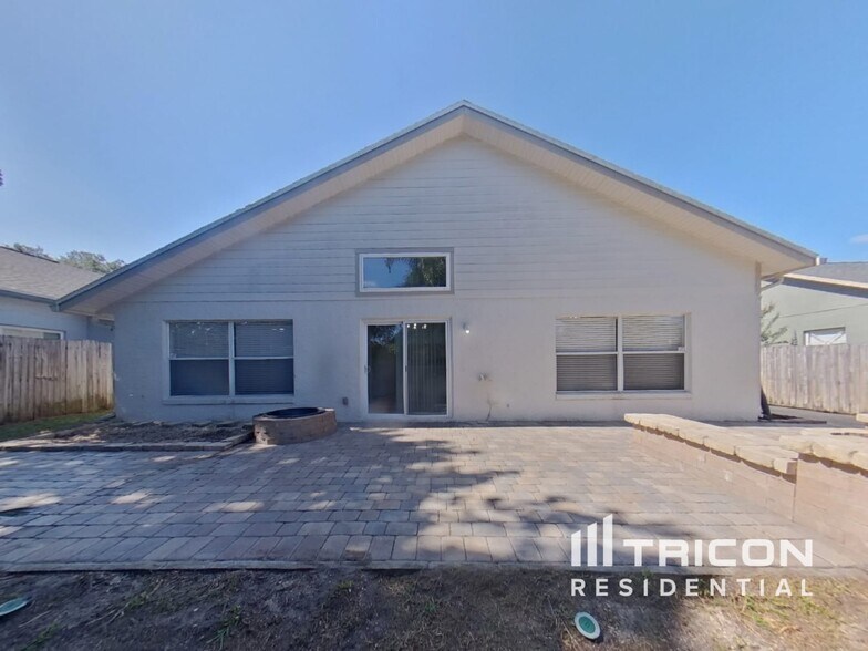 Building Photo - 11338 Cypress Leaf Dr