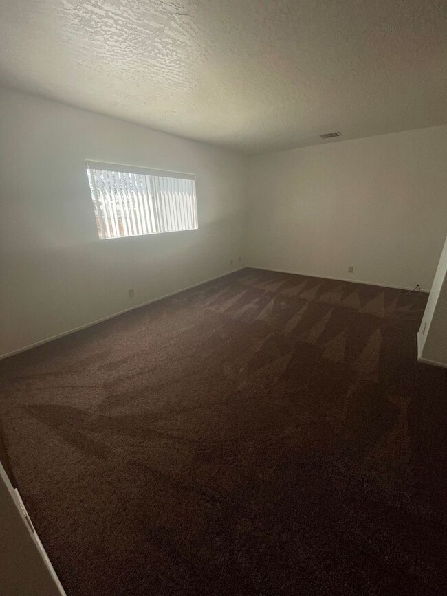 Building Photo - 15254 Sequoia St