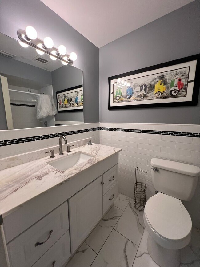 Building Photo - * Coming Soon * Furnished 2/2 in Port St Lucie