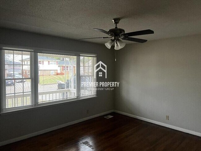 Building Photo - 3304 Deerfield Rd NW - Available Now!