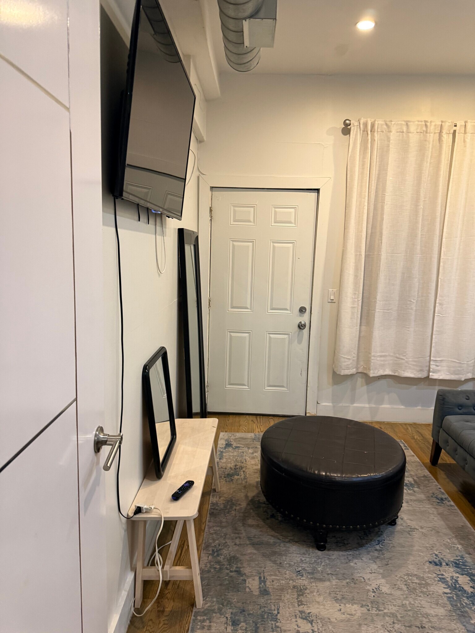 Building Photo - 1893 Pacific St