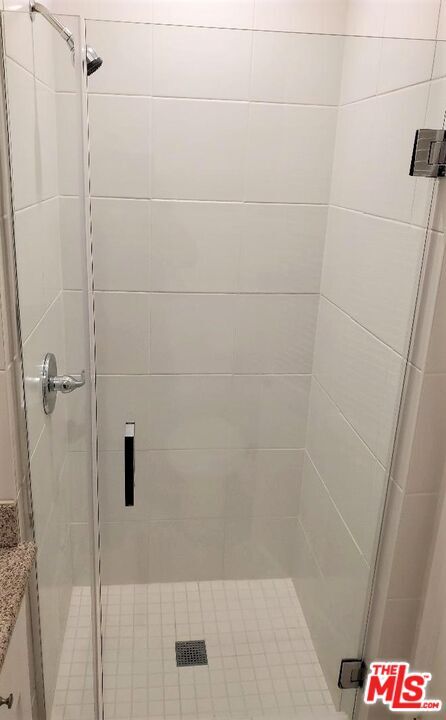 Building Photo - 435 N Palm Dr