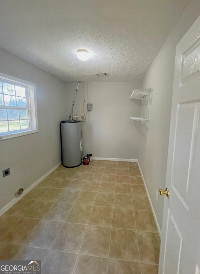 Building Photo - 103 Old Villa Rica Rd