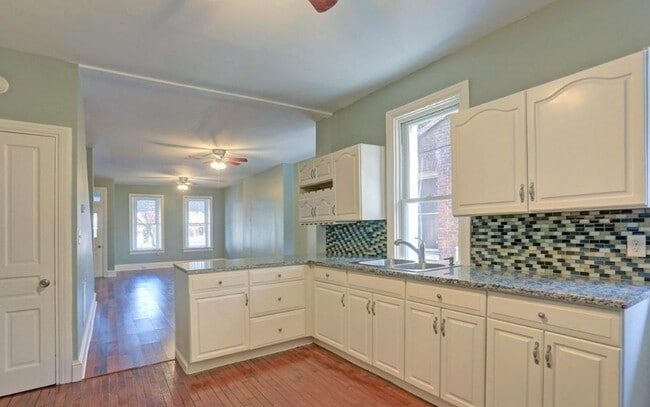 Building Photo - Coming Soon! Spacious 4 Bedroom, 1 Bath Ho...