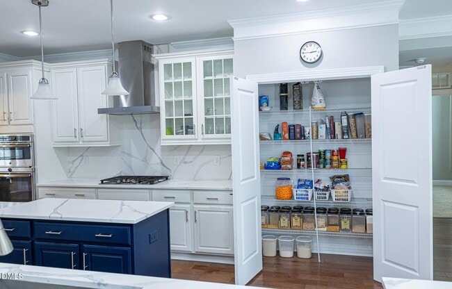 Building Photo - 5016 Trembath Ln