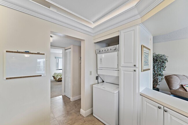 Building Photo - 1605 S US Hwy 1