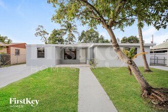 Building Photo - 1155 NW 127th St