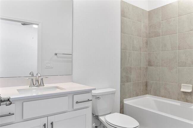 Building Photo - 15077 Anchorage Rd