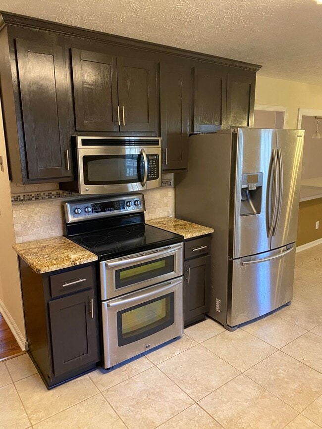 Building Photo - Watkinsville Gem! Cul-de-Sac + Creek Frontage in Cedar Hills