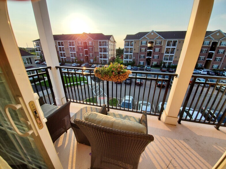 balcony view 2 - 737 Strassle Way