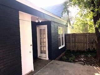 Building Photo - 502 Sayles Blvd