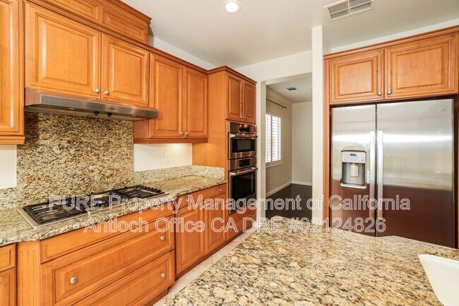 Building Photo - 1960 Parsley Dr