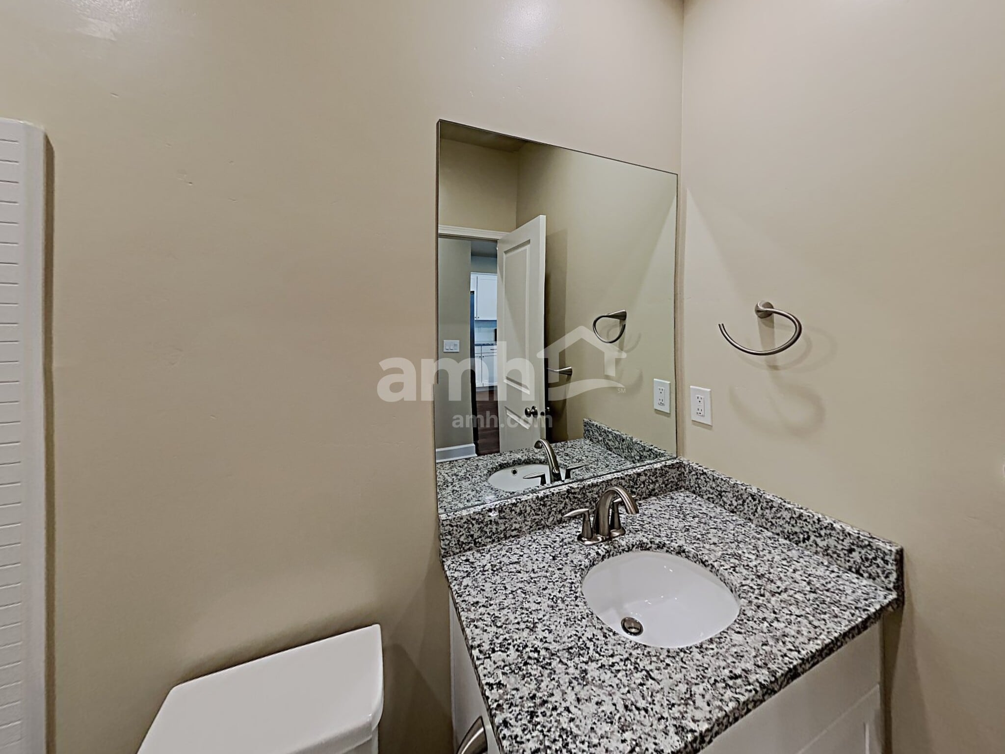 Building Photo - 4427 N Morgan Way