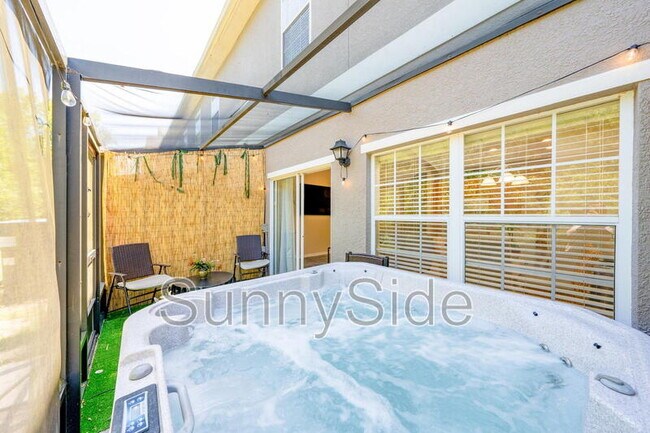 Building Photo - 2390 Caravelle Cir