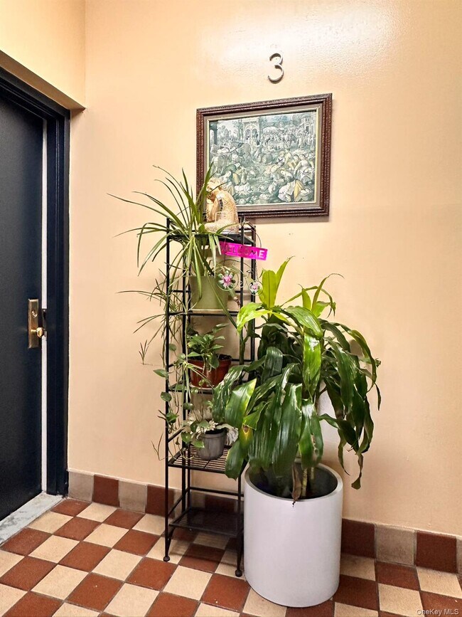 Building Photo - 522 W 151st St