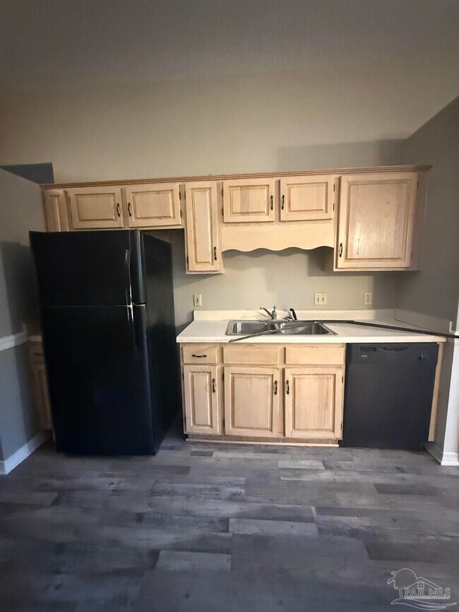 Building Photo - 4571 Baybrook Dr