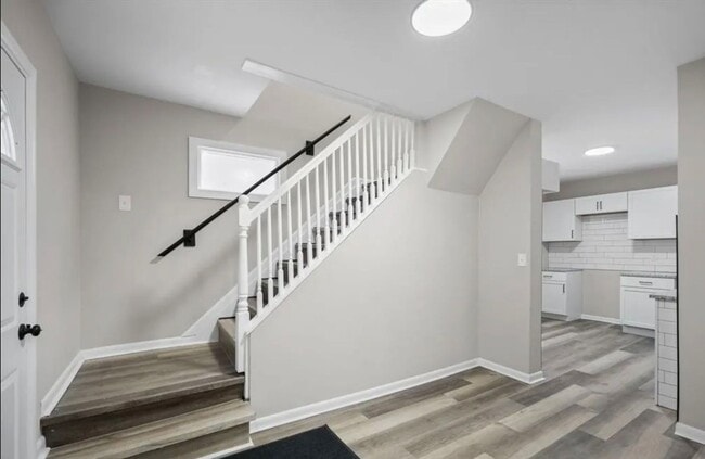Building Photo - Come see your new home!