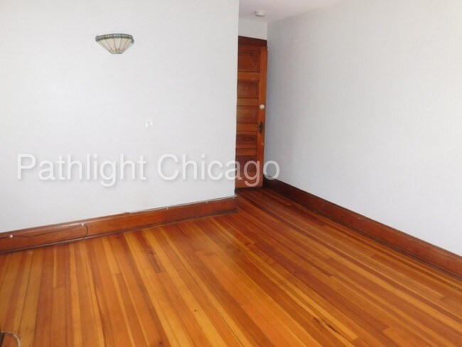 Building Photo - 1505 N Riverside Dr, McHenry, IL, 60050