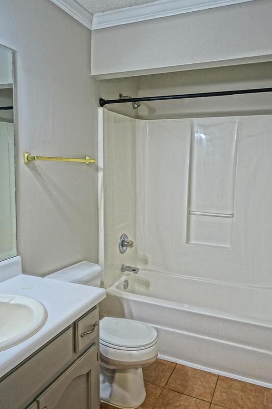 Building Photo - 242 Saddle Rock Ct