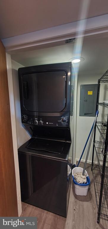 Building Photo - 453 Chesapeake Rd