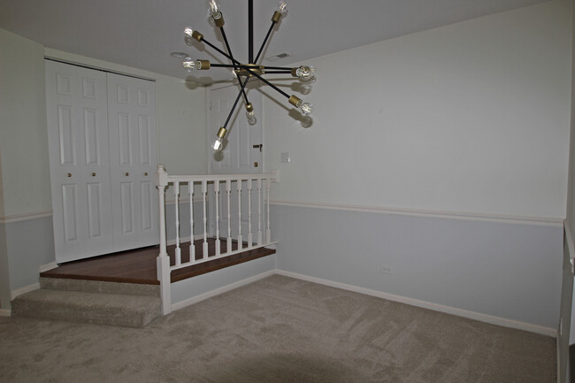 Building Photo - 1218 N Streamwood Ln