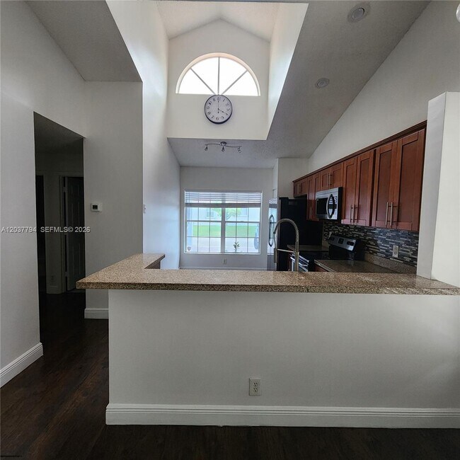 Building Photo - 10180 Fanfare Dr