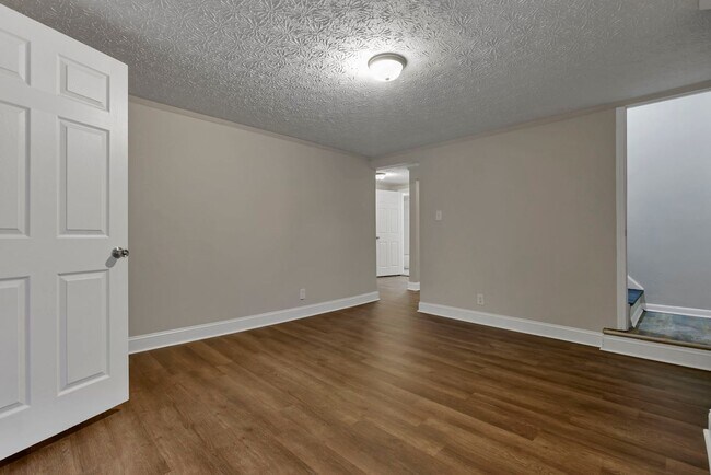 Building Photo - 280 1/2-85-82 S Wheatland Ave