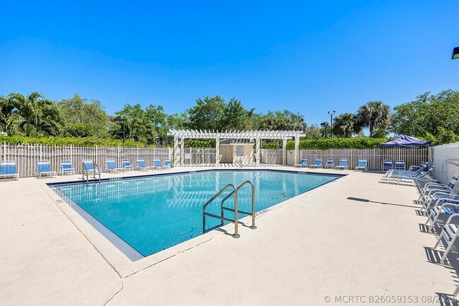 Building Photo - 9850 NW 57th Manor