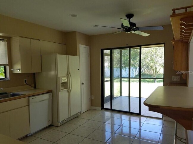 Building Photo - 3546 Acorn St