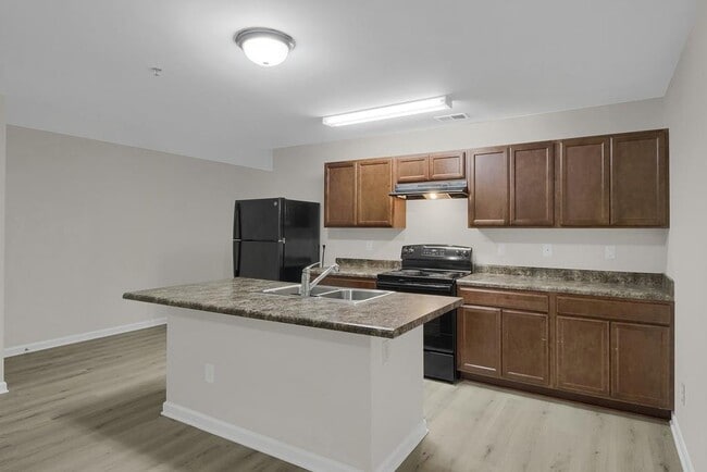 Building Photo - 2144 Belmont Cir NE