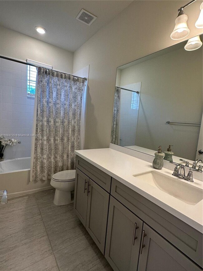 Building Photo - 4950 Eucalyptus Dr