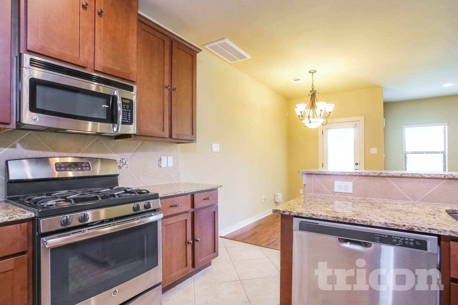 Building Photo - 1819 Jara Court