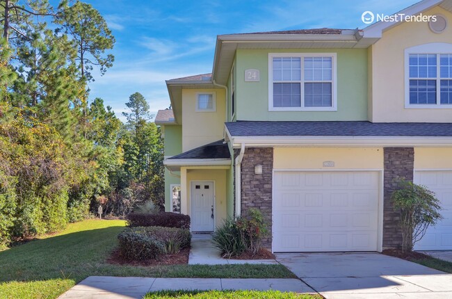 Primary Photo - Beautiful End Unit Townhome in Fernandina ...