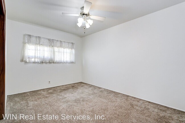 Building Photo - 3 br, 1.5 bath House - 1905 Curtis Ave