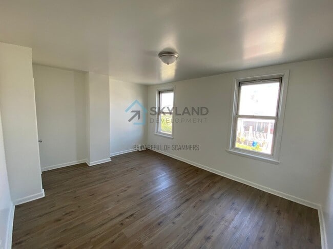 Building Photo - 5011 Jackson St