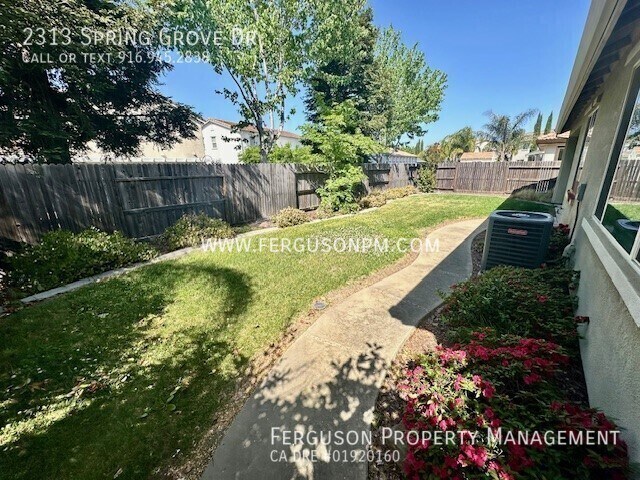 Building Photo - 2313 Spring Grove Dr