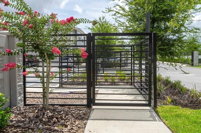 Building Photo - 4704 Terra Esmeralda Dr